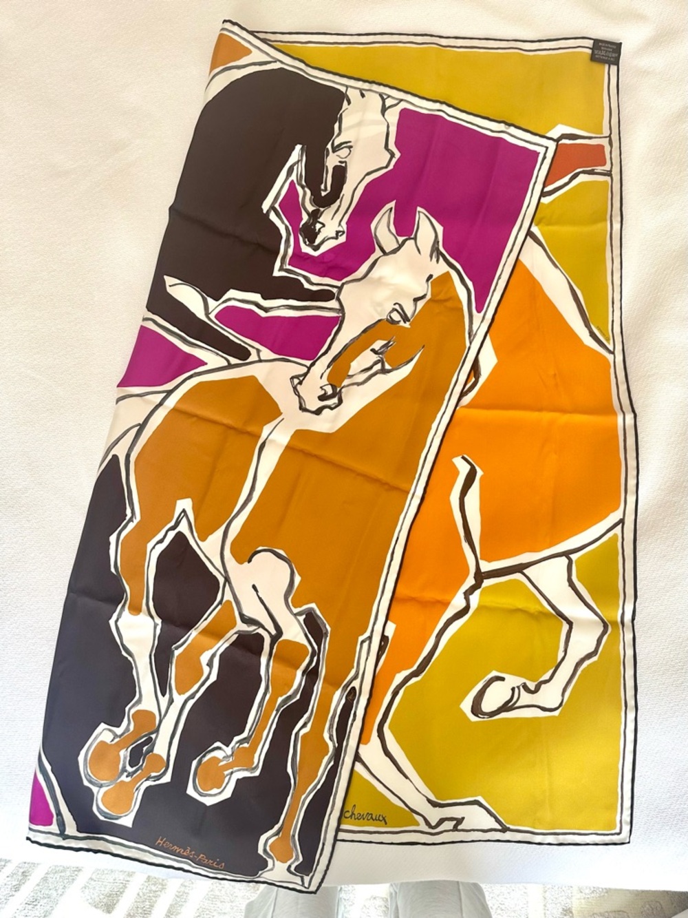 Hermes La Danse des Chevaux Double Face 90 cm Scarf - Like New - Picture 15 of 16